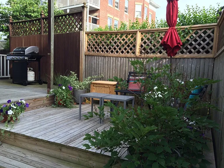 Shared Side Yard/Deck