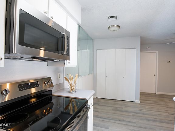 4th image of 9020 W HIGHLAND Avenue #115