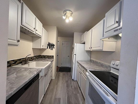 4th image of 2142 Allen Boulevard #4