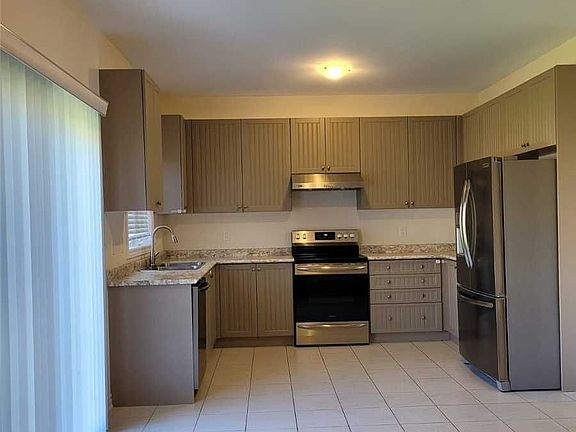 3rd image of 34 Furniss St
