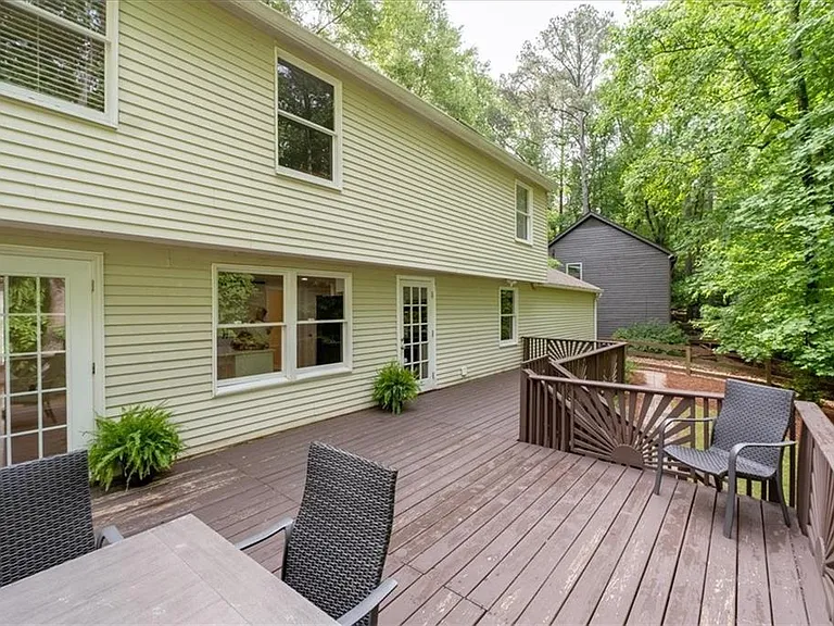 9470 Hillside Dr — Photo 13