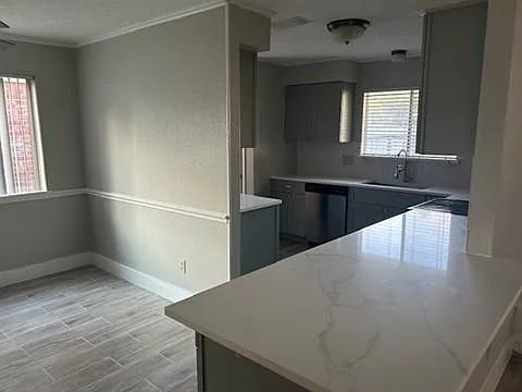 3415 Wingdale Ct — Photo 3