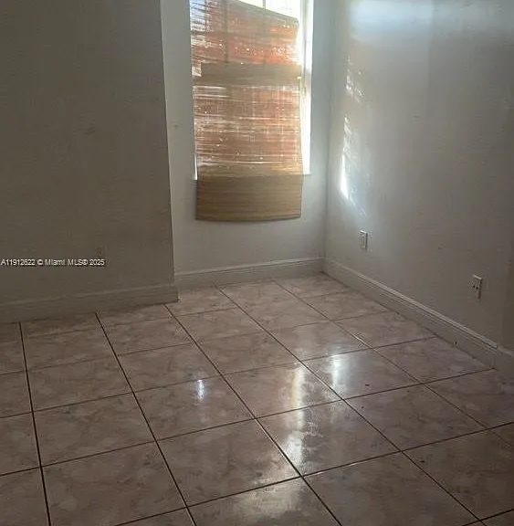 18240 NW 41st Pl #2 — Photo 3