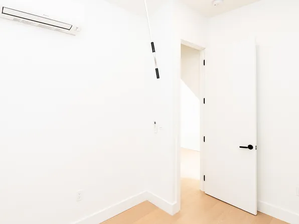 107 South 6th Street image 11 of 19