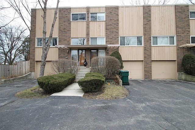 1st image of 426 Skokie Blvd #426
