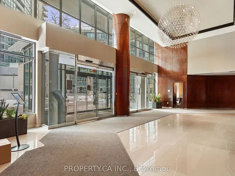 231 Fort York Blvd #223 — Photo 28