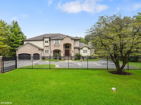 3393 Old Mill Rd, Highland Park, IL 60035