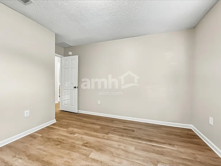 2842 Taylor Hill Dr — Photo 20
