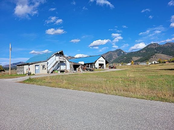 3rd image of 144 County Road 106
