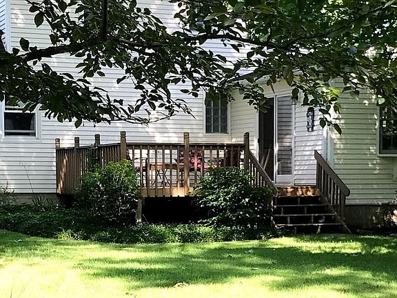4th image of 306 Sycamore St