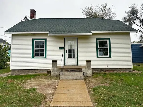 1030 S G St, Broken Bow, NE 68822
