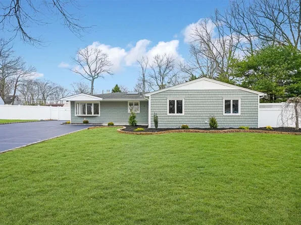 11 Songsparrow Lane, Centereach, NY 11720