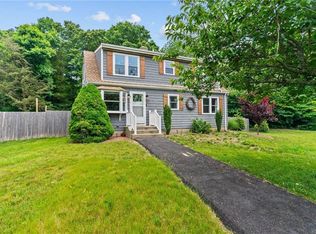 11 Red Cedar Rd, Scituate, RI 02857