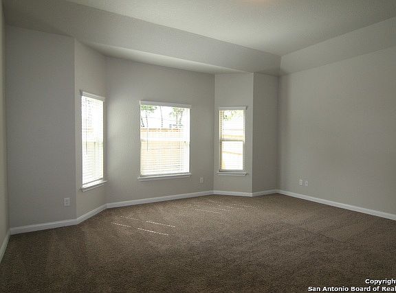 5th image of 4531 Cambridge Park