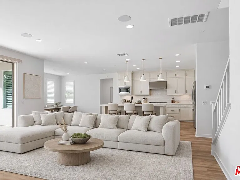 18130 Radiance Ln — Photo 1