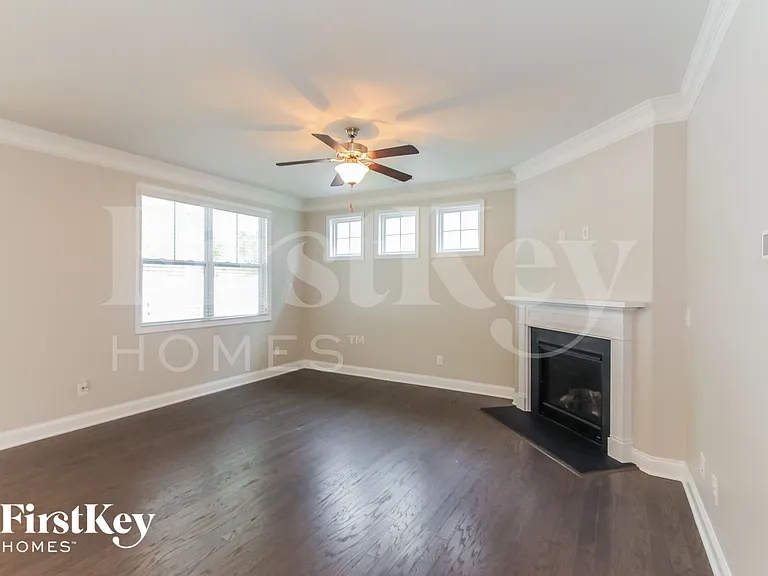 2408 Seagull Dr — Photo 4