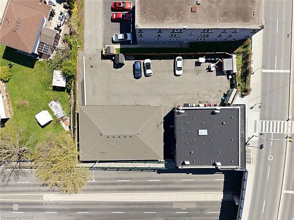 5th image of 1745 King St E