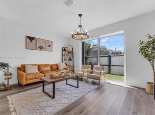 21245 NE 8th Pl APT 5, Miami, FL 33179