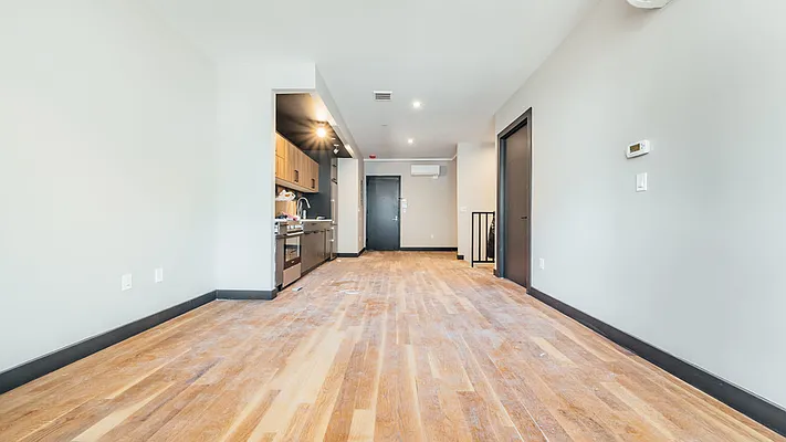 Rented by Nooklyn NYC LLC | media 8