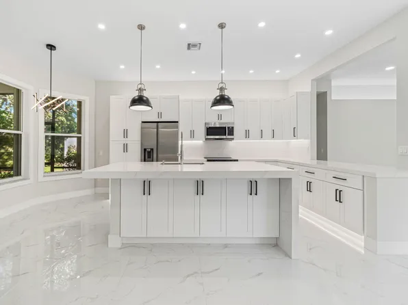 11431 Lanai Lane E, Boynton Beach, FL 33437