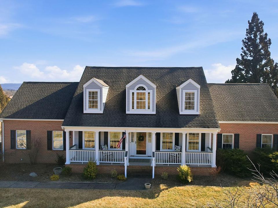 1st image of 422 Milldale Valley Dr