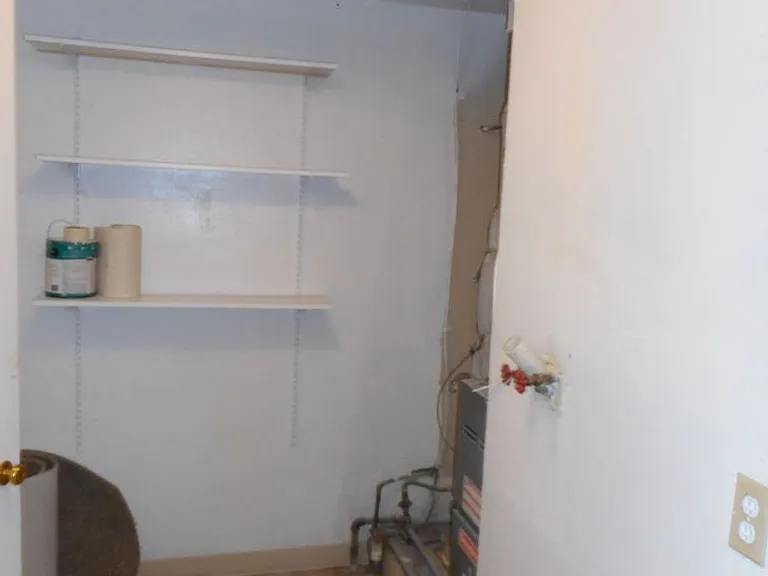 4217 S Acoma St — Photo 3