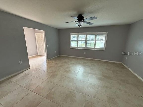 3rd image of 1102 Fredrick Ln