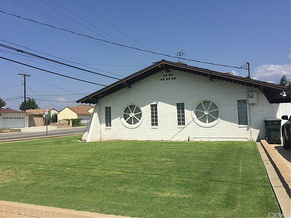 2nd image of 908 N San Antonio Ave