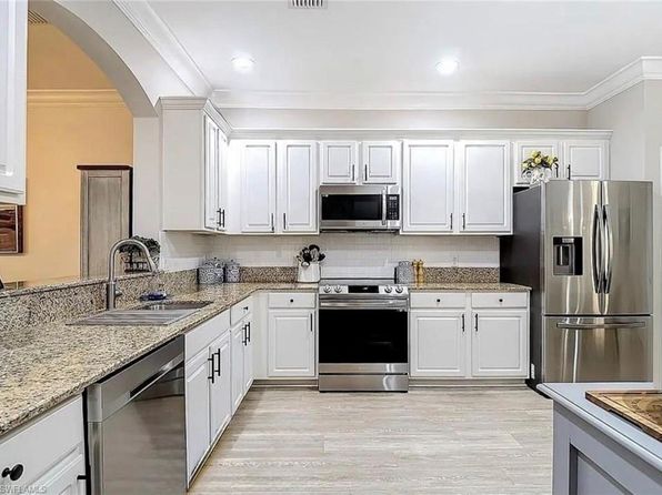 9723 Heatherstone Lake Ct Unit 5