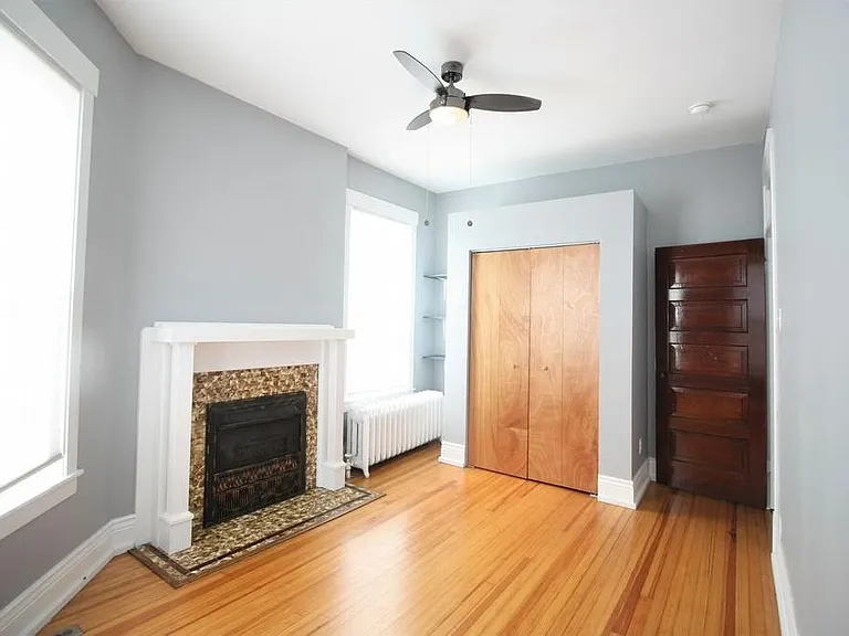 507 W 3rd Ave #201 — Photo 11