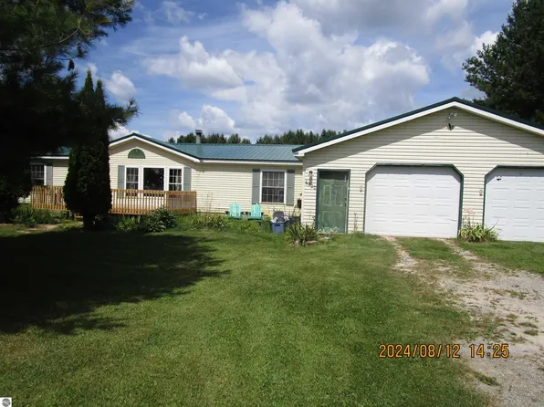 6400 Miller Rd, Whittemore, MI 48770