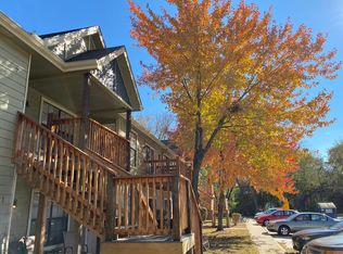 230 Mount Hope Ct #9, Lawrence, KS 66044