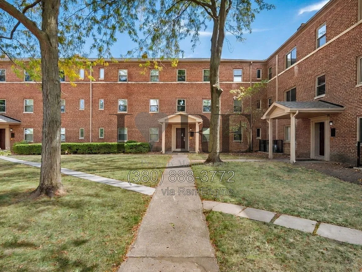 2 bed, 1.0 bath, 780 sqft, $745 — Photo 4