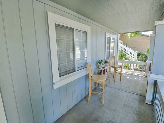5th image of 1933 White Oak Dr