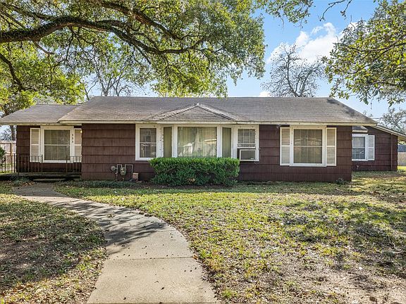 3rd image of 323 Harbert St