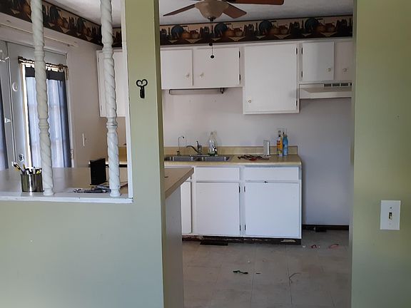 3rd image of 8613 Abbot Cove Ave