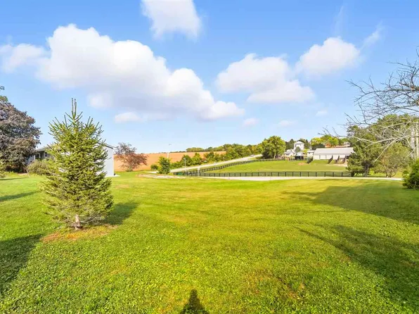 Hatter Hatter Ave, Parnell, IA 52325