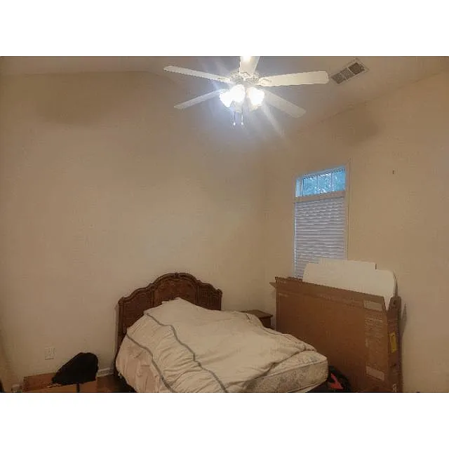 Building Photo - 170 Camry Ln