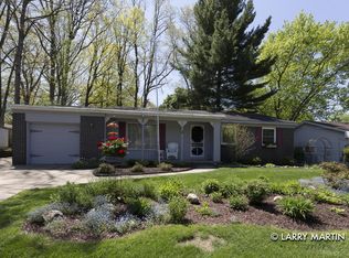 996 Diane St SE, Kentwood, MI
