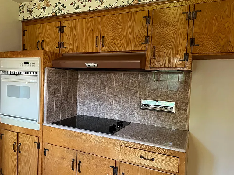 811 W Tokay St — Photo 28