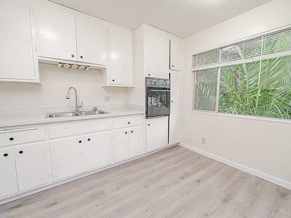 4th image of 3667 Dimond Ave APT 4
