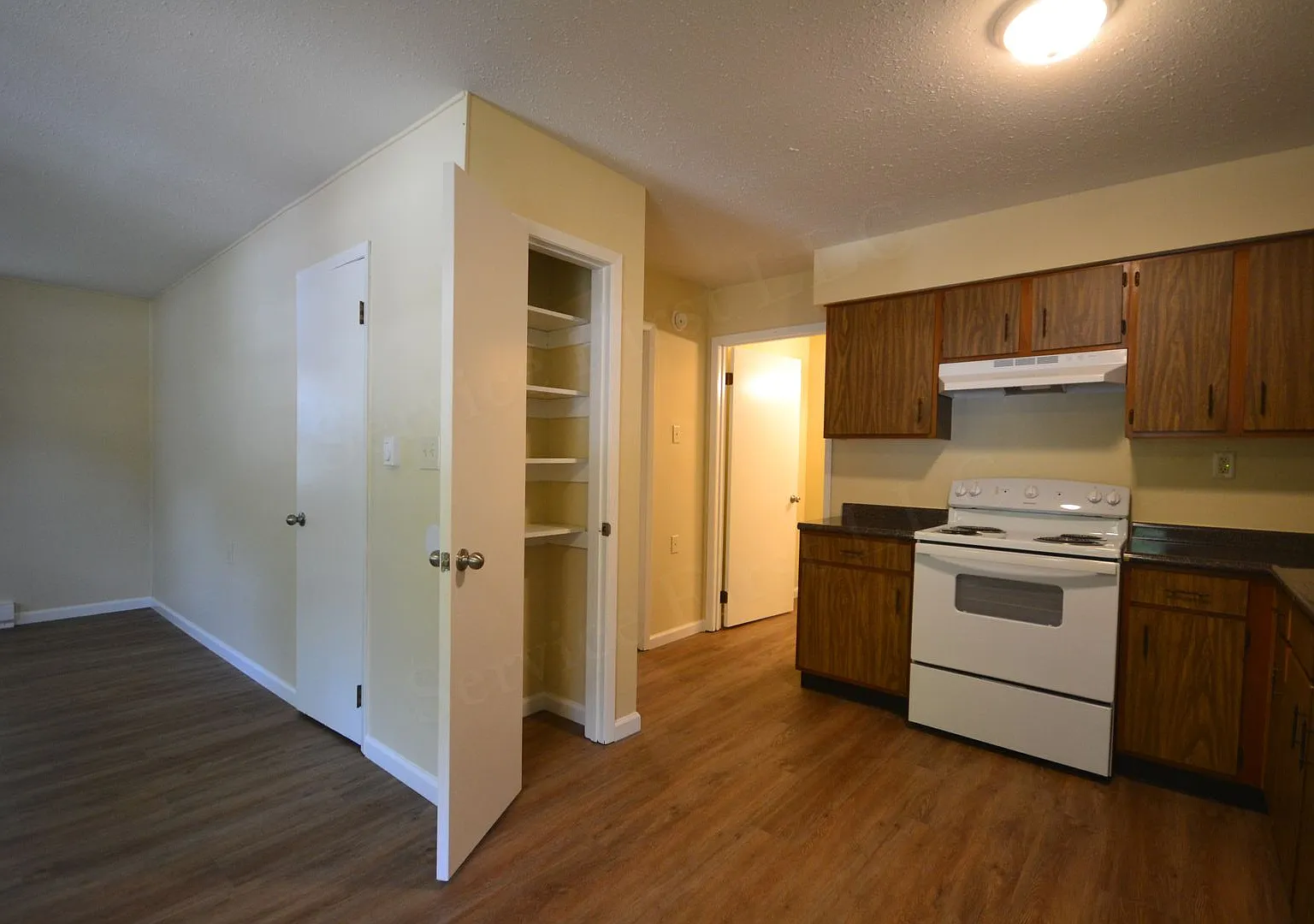 Cross Timbers Apartment — Photo 1