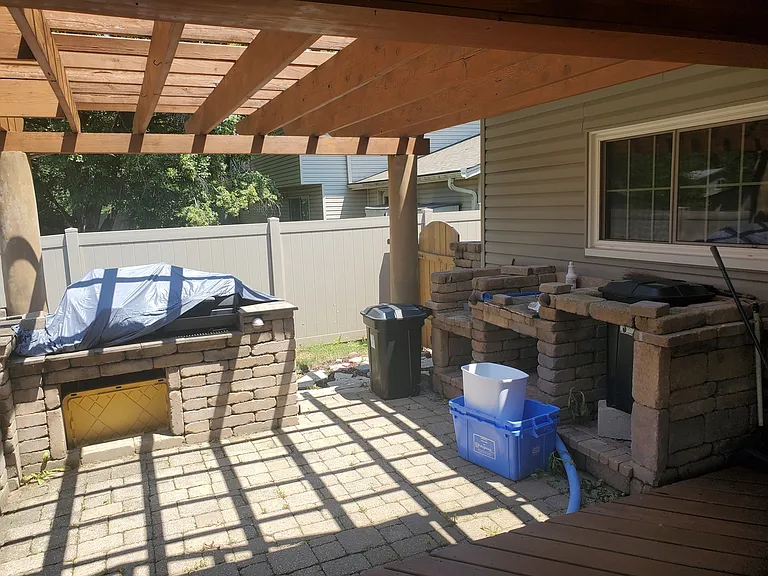 427 Justine Ave — Photo 32