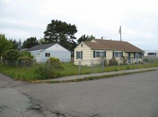 436 S Madison St, Coos Bay, OR 97420