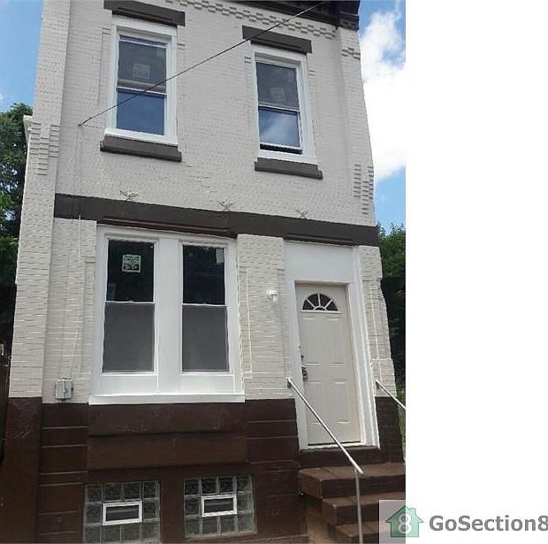 1st image of 3040 N 10th St