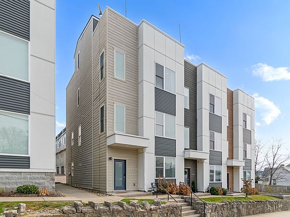 2nd image of 512 31st Ave N