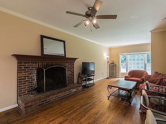 2nd image of 11694 Deerfield Dr