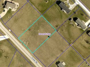 2417 Crown Rd, Decorah, IA 52101