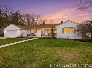 141 E 26th St, Holland, MI 49423