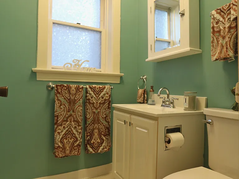 918 W Buena Ave #1 — Photo 16